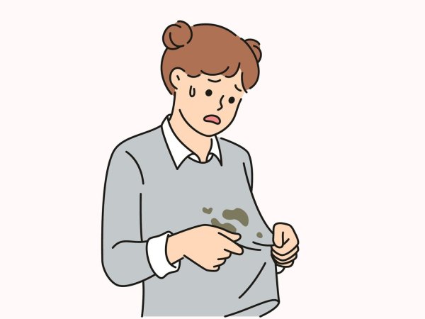 What should I do if my clothes are dripped with soy sauce or sticky with chewing gum? 10 practical small items to deal with common clothes stains