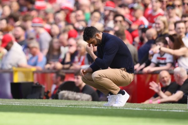Heavy losses! Post: Manchester United s budget has been cut to 125 million this summer, and people must be sold before they can be recruited