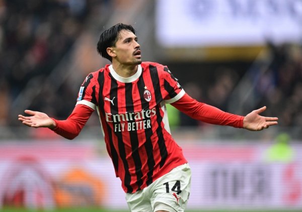 DO: Manchester City signs 26-year-old Reindes for 55 million euros + additional terms, signing for 5 years