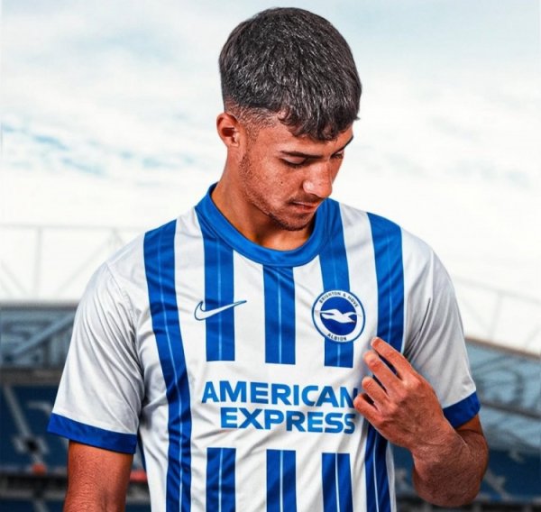 Reporter: Brighton will sign 18-year-old Olympiacos striker Costuras for a total price of £40 million