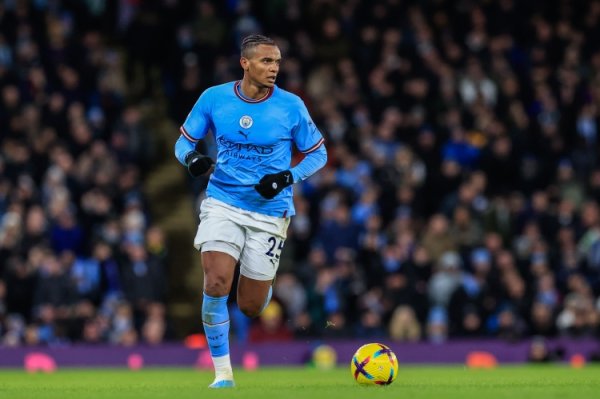 Reporter: Galatasaray is striving to sign Manchester City defender Akanji, cautiously optimistic