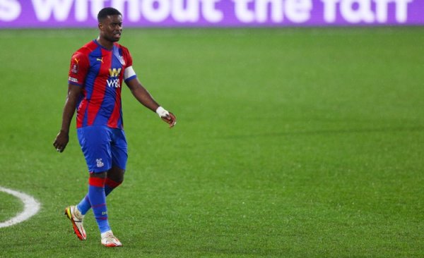Chairman of Crystal Palace: If Gee renews his contract, he can stay in the team. In order to meet the regulations, we must sell players
