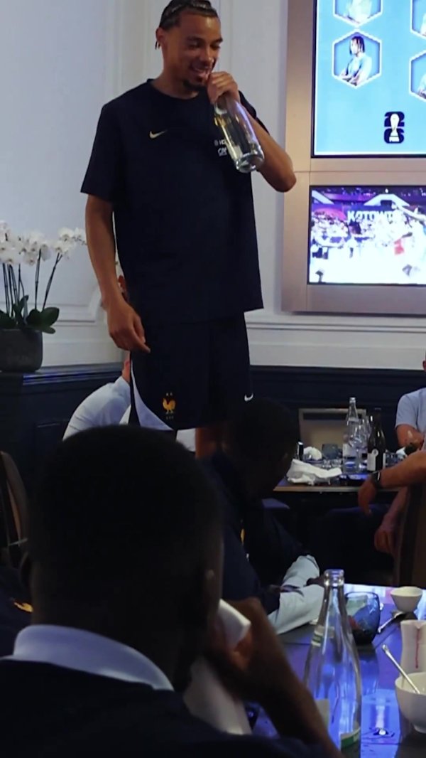 French team posted video: Newcomer Ekitic & Akliushe sang, Balcola celebrated his birthday