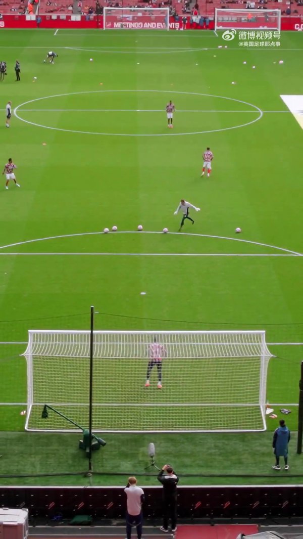 Arsenal’s pre-match warm-up video has been viewed nearly 4 million times on the Internet🥶🥶