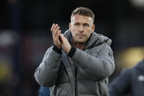 British media: The possibility of Middlesbrough coach coaching Wolves increasing, Ten Hag linked with Ajax